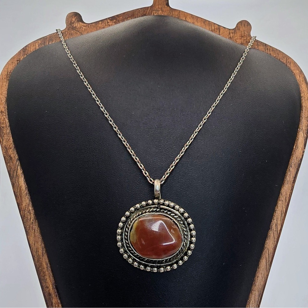 Vintage Carnelian Or Agate Silvertone Pendant Necklace 16" Boho Southwest Style